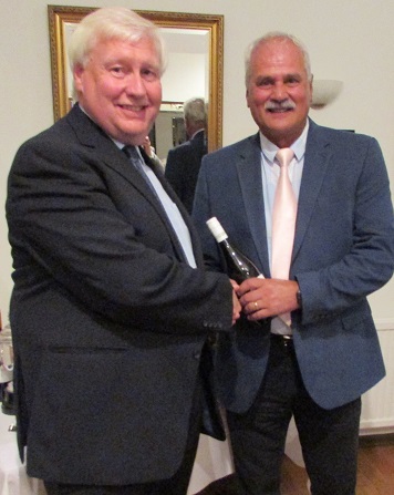 Brendon Poynts - Nearest the pin on the 4th.